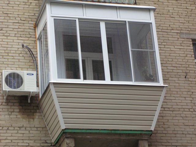 Стоимость остекления балкона с выносом и расширением Клин