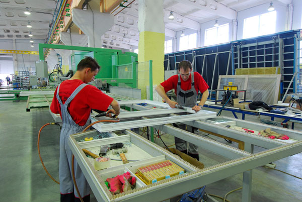 Фирма по остеклению балконов в Клин и Московской области Клин
