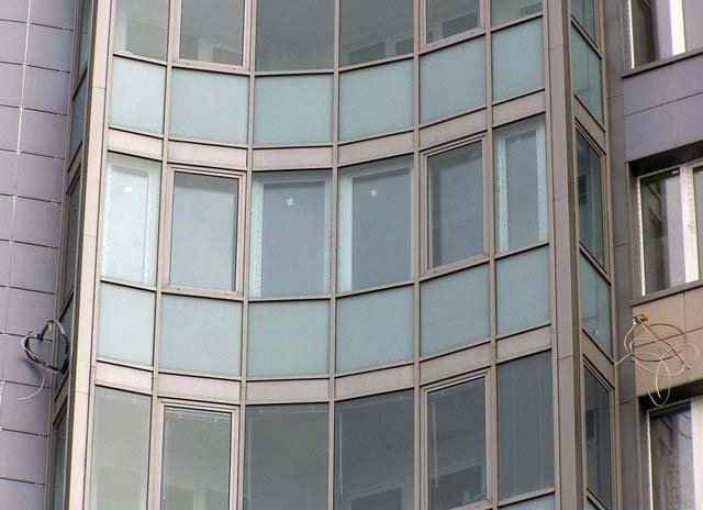 Теплое остекление балкона без изменения фасада Клин
