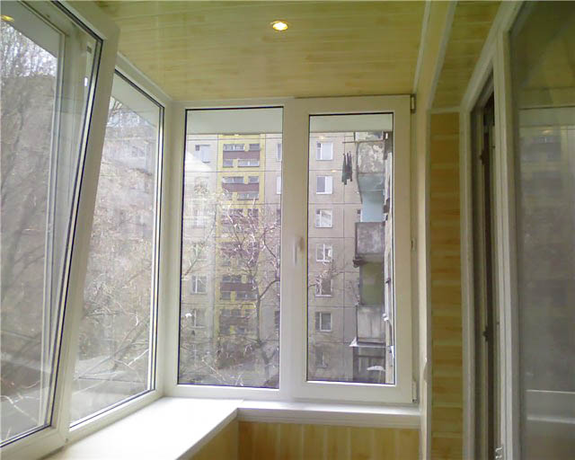 Остекление балкона в панельном доме по цене от производителя Клин